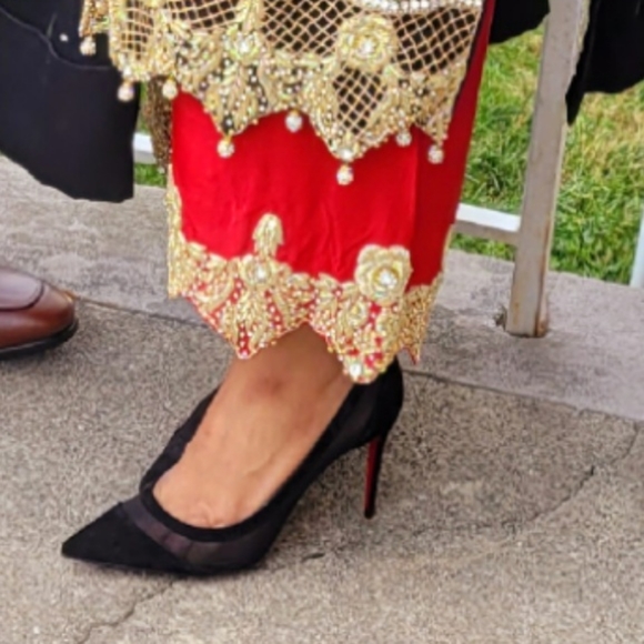 Authentic Classy Christian Louboutin heels - Picture 9 of 11